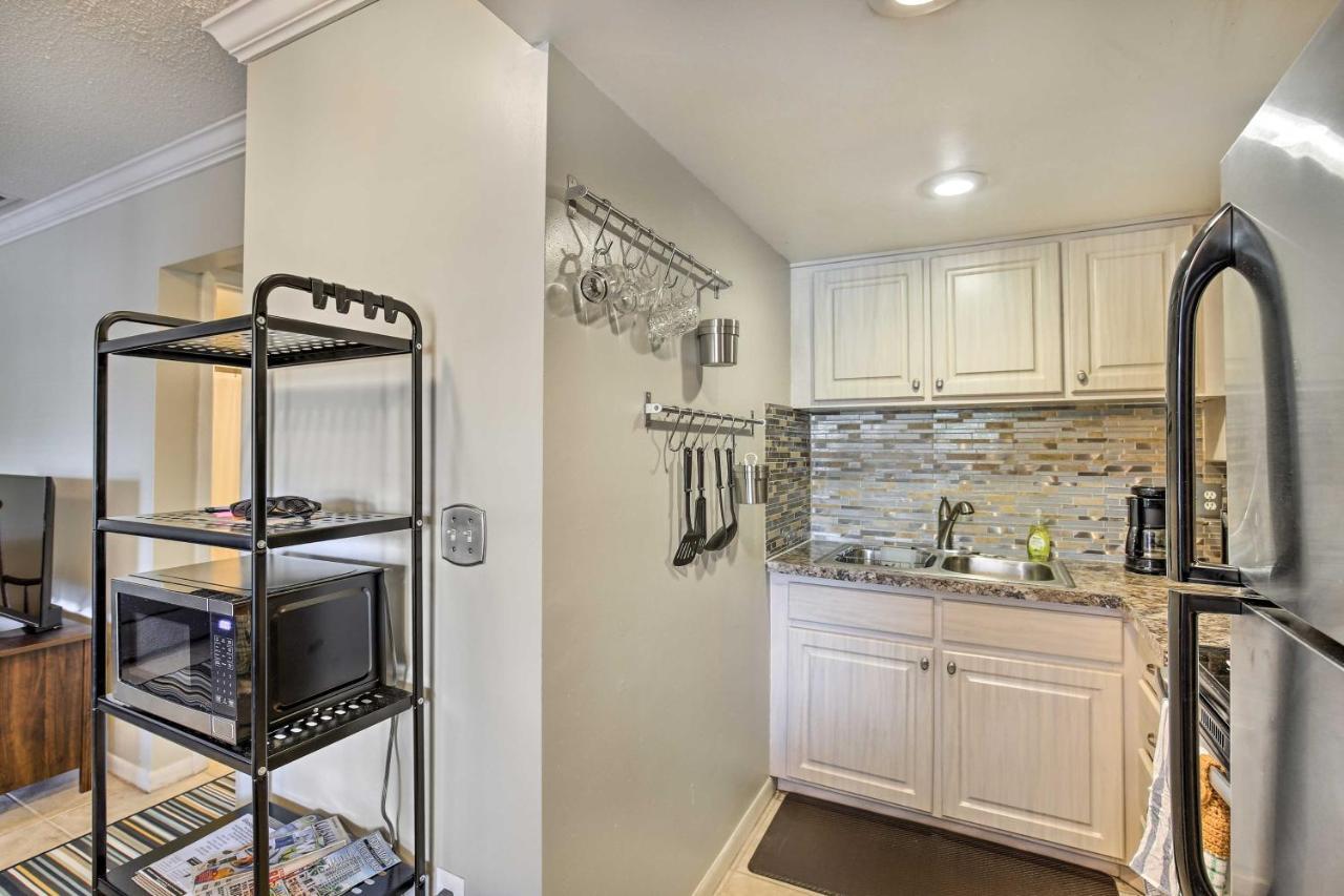 St Pete Condo With Heated Pool - Less Than 1 Mi To Beach! St. Pete Beach Eksteriør bilde