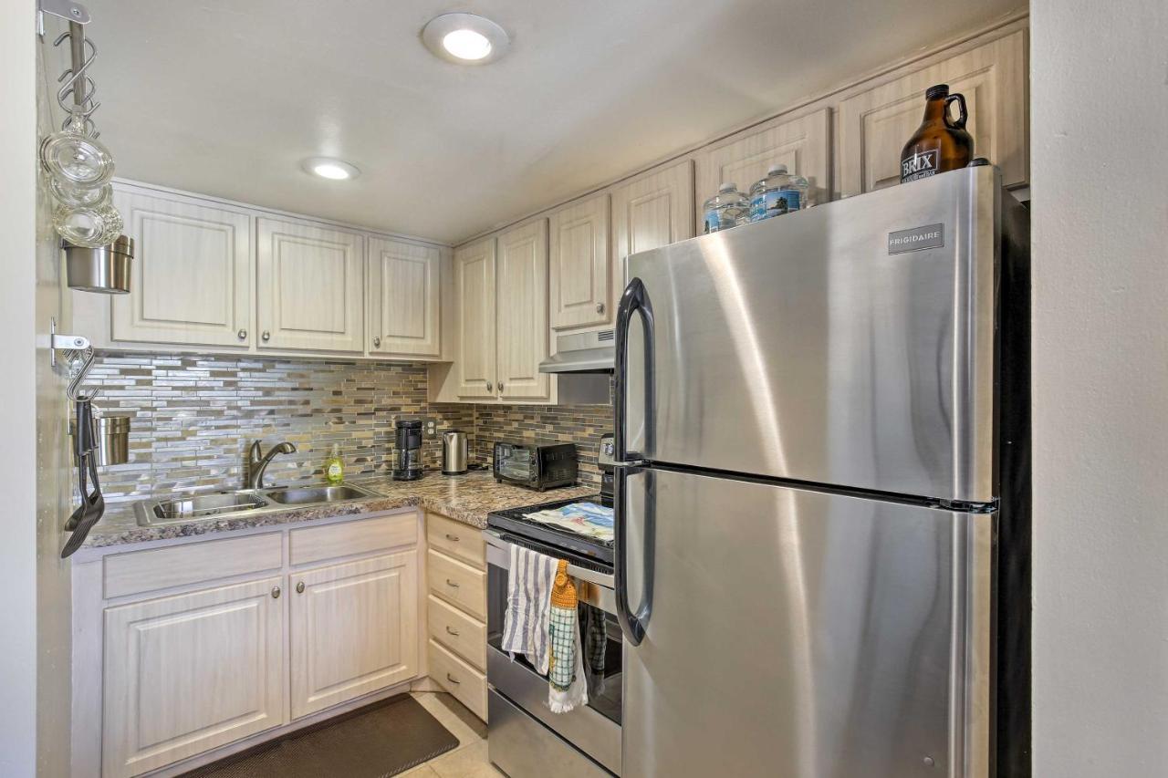 St Pete Condo With Heated Pool - Less Than 1 Mi To Beach! St. Pete Beach Eksteriør bilde